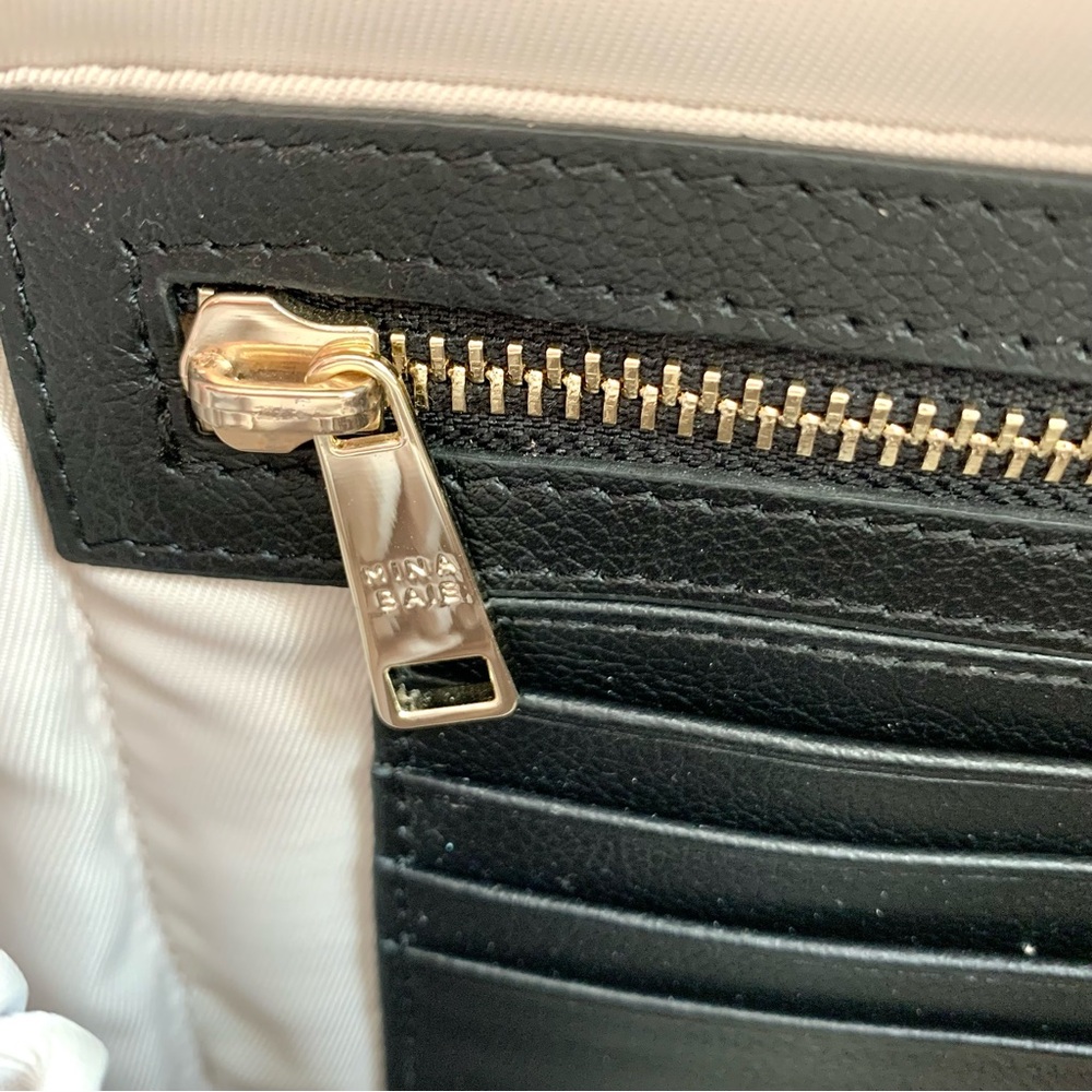 Mina Baie Leather Fanny Crossbody Bag - Picture 7 of 14